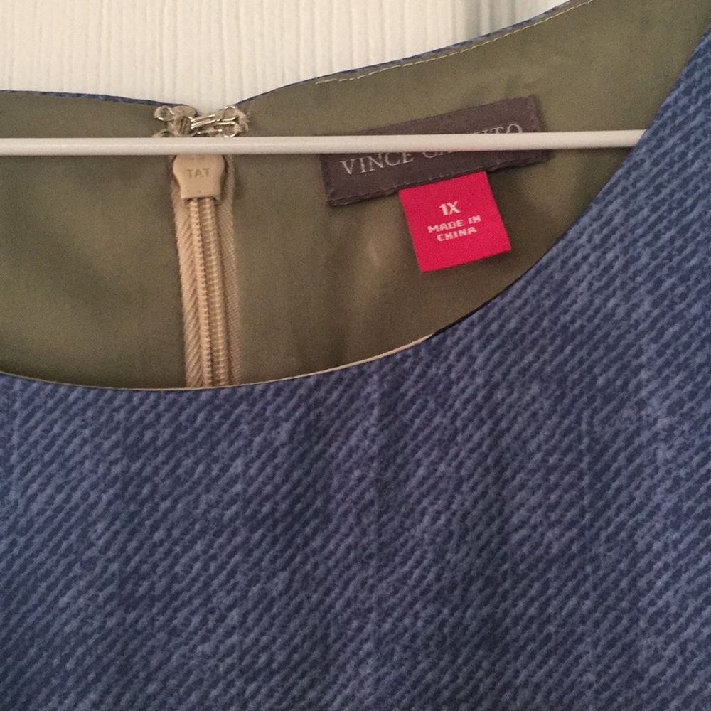 Tunic - Picture 3 of 4